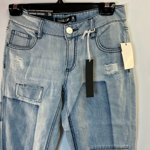Design Lab Women's Boyfriend Patch Destroyed Jeans - Size 24 - NWT - Picture 3 of 5